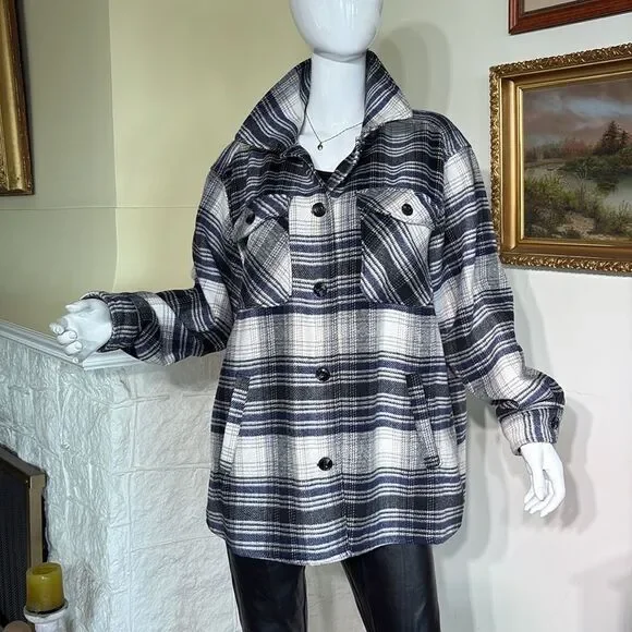 H&M Oversized Plaid Shacket - Picture 7 of 16